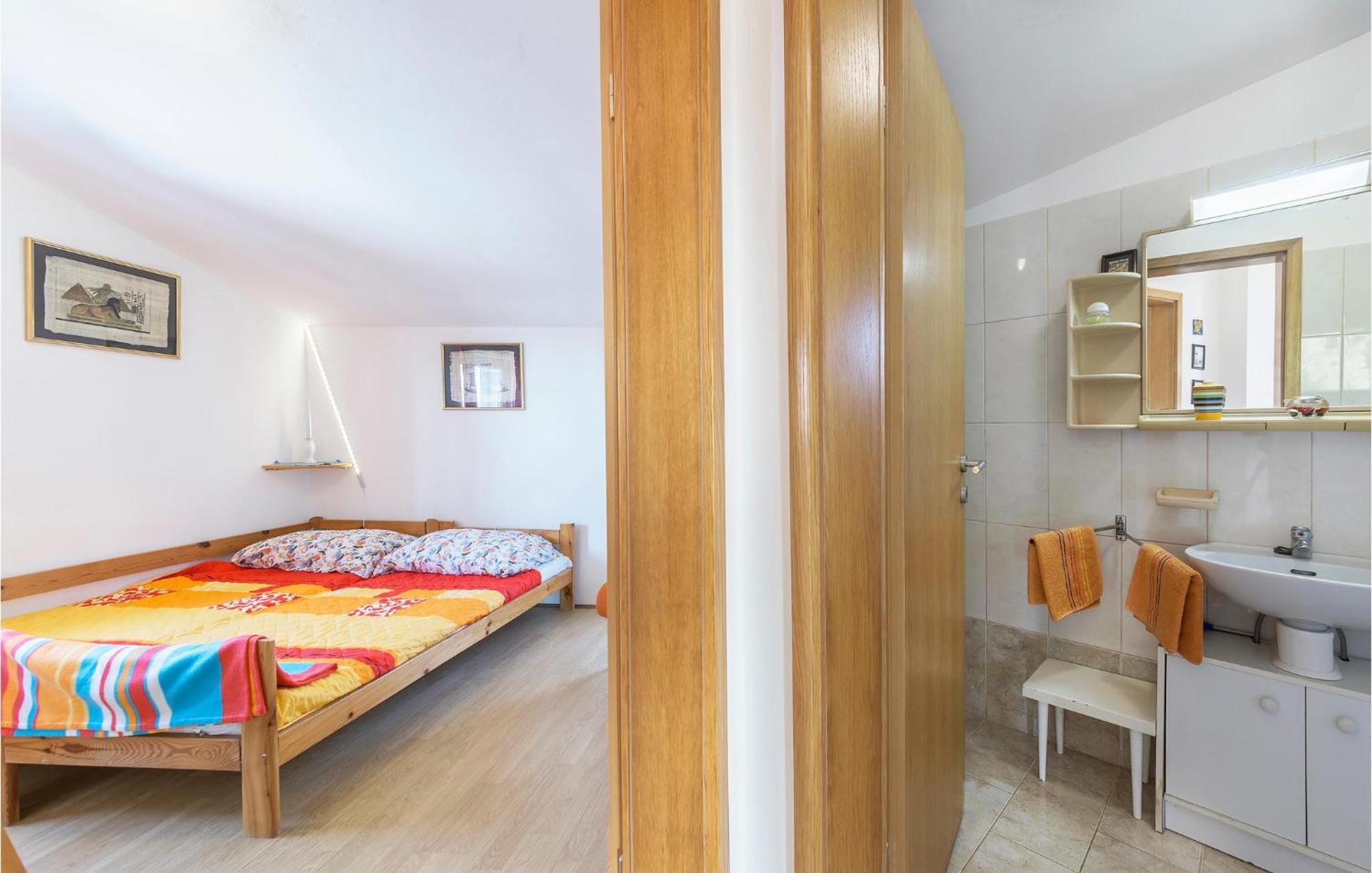 Beautiful Apartment In Barbariga With Kitchen Exterior foto